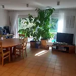 Sunny Garden Flat In Munich