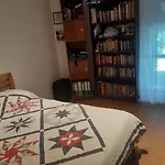 Sunny Garden Flat In Munich